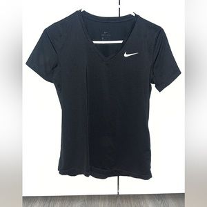 nike tee black